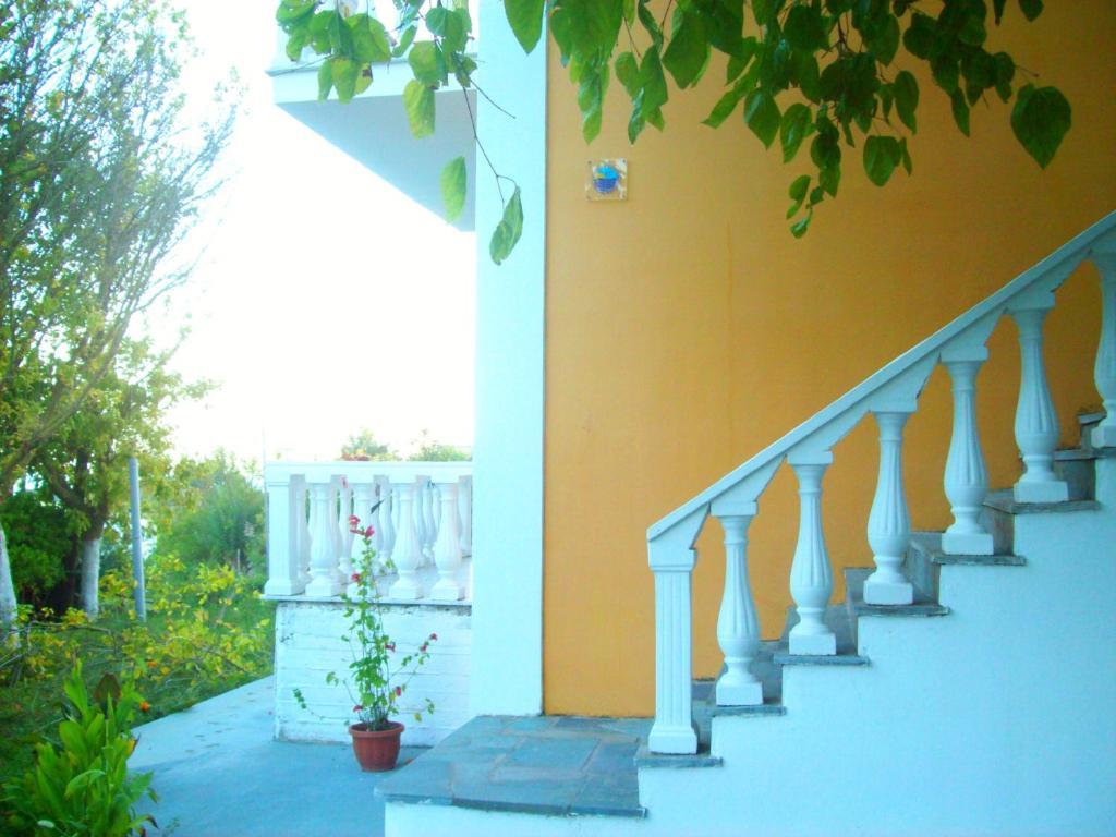 Villa Vania Gardenos فيتالاذيس المظهر الخارجي الصورة